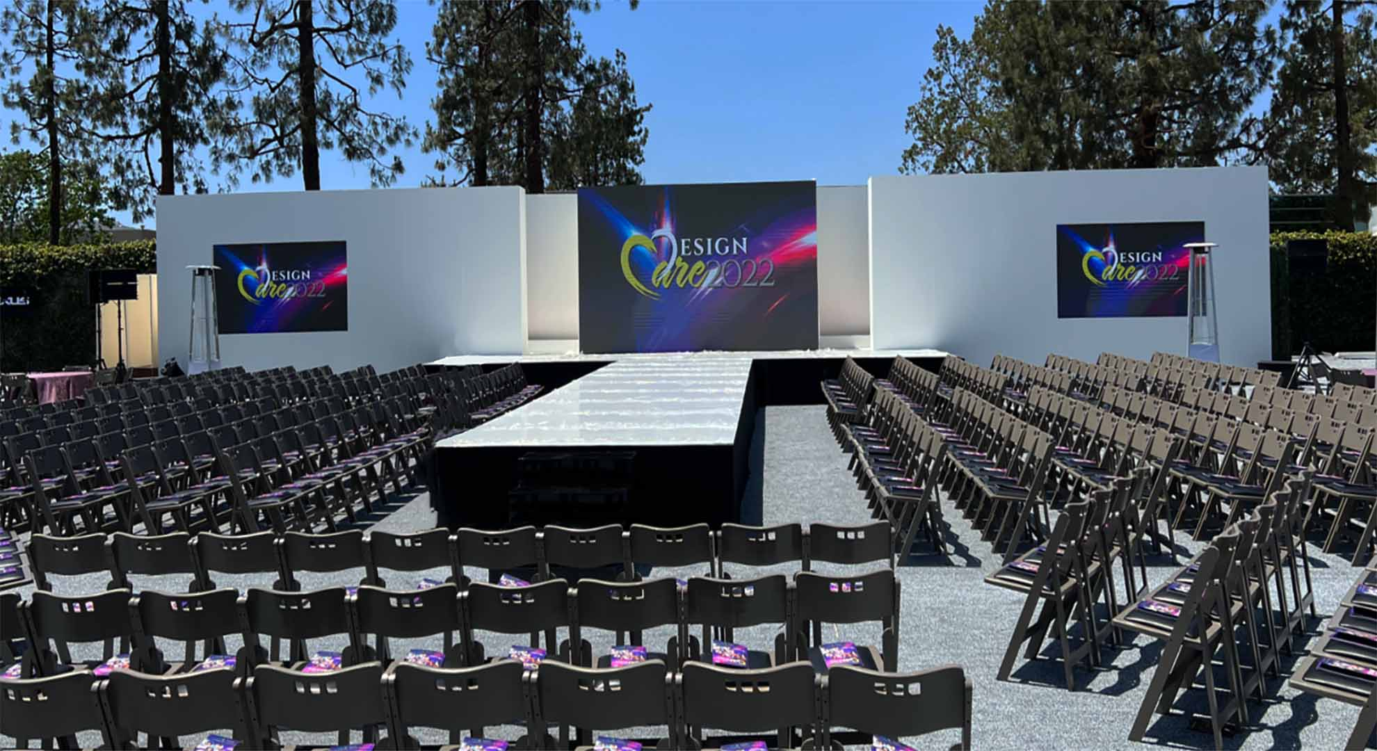 fashion-show-runway-LED-video-screen-rccevent.com